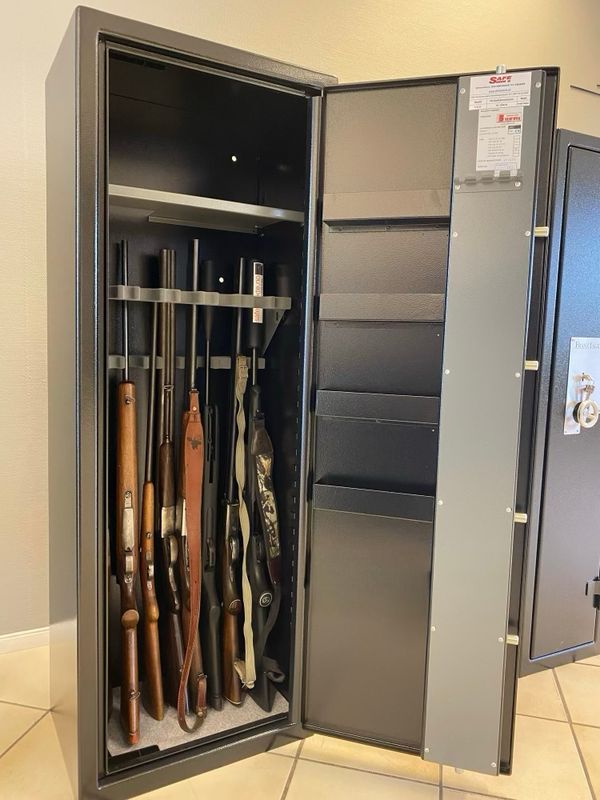 Franz Jäger Våpenskap 8/16 Stealth Excl 2026